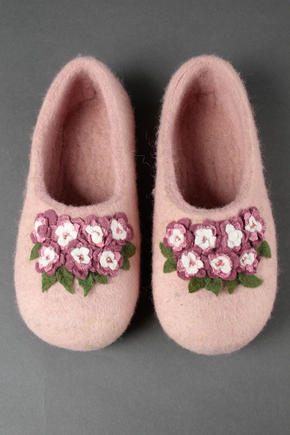 Handmade felted slippers home woolen slippers with flowers stylish present photo 2