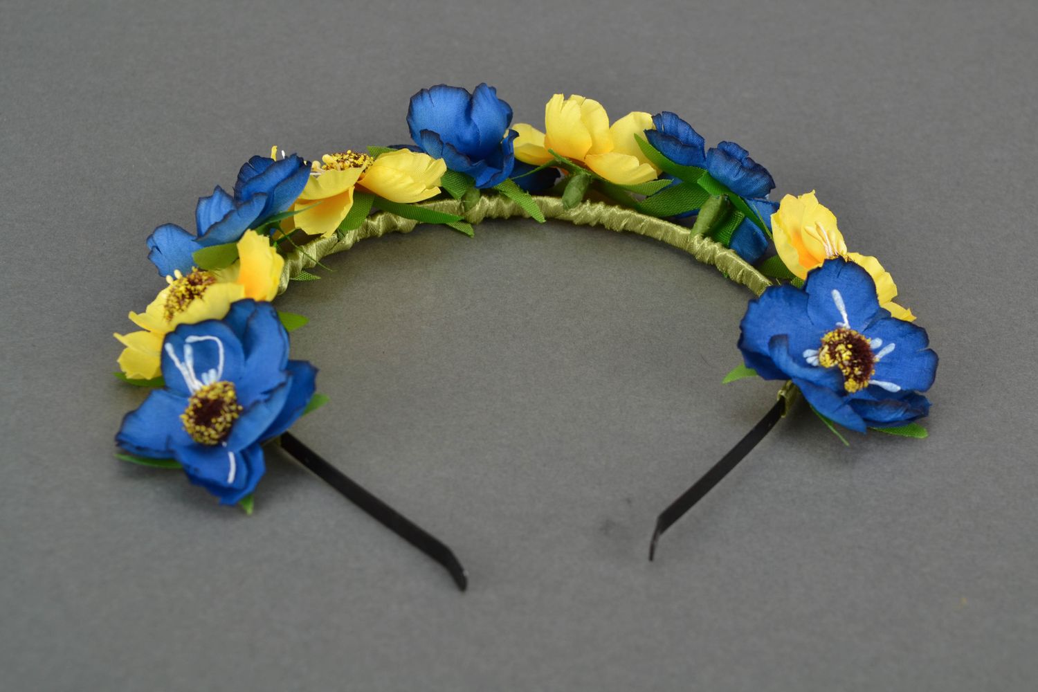 Headband with yellow and blue flowers photo 4