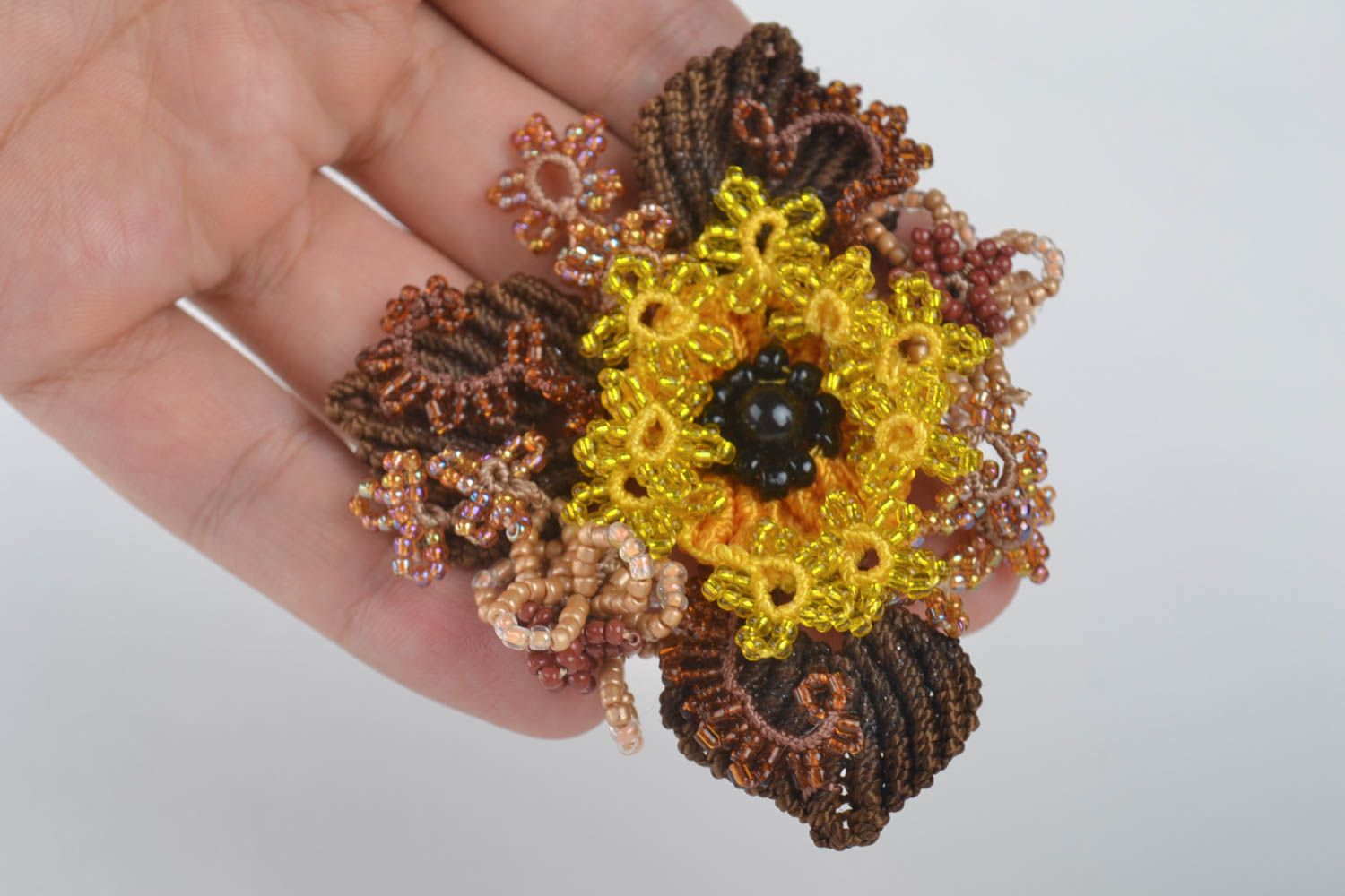 Stylish handmade textile brooch jewelry woven flower brooch beadwork ideas photo 2