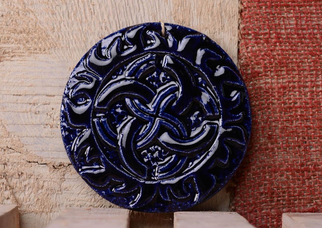 Decorative ceramic pendant charm Svadebnik photo 1