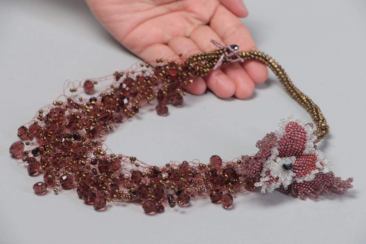 Collier fantaisie en grenat Bijoux fait main perles de rocaille Cadeau femme photo 5
