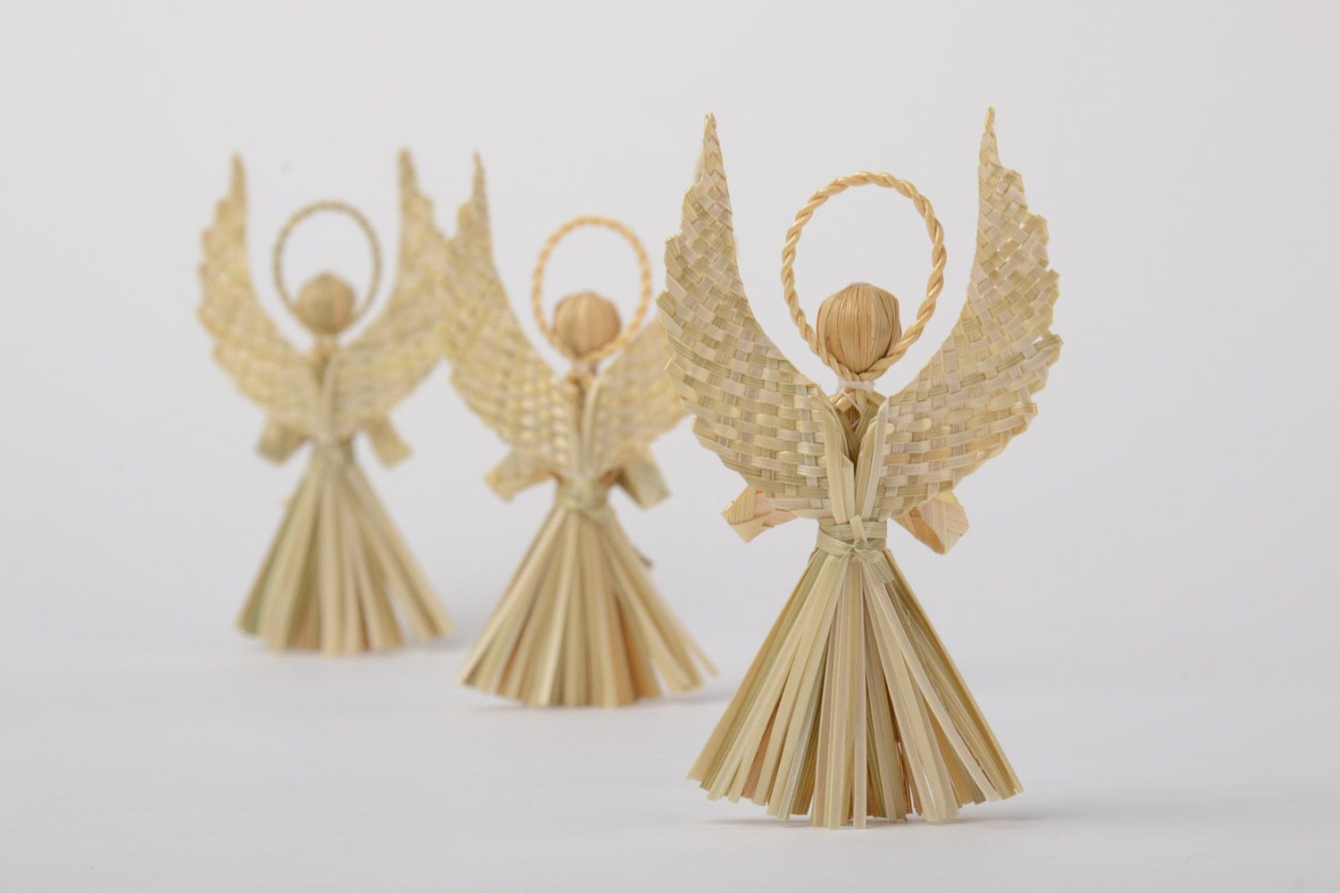 Набор ангелов из соломы 3 шт подвески для дома эко декор ручной работы фото 4