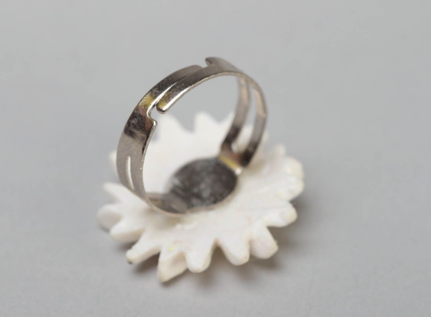 Handmade polymer clay chamomile flower ring on metal basis of adjustable size photo 4