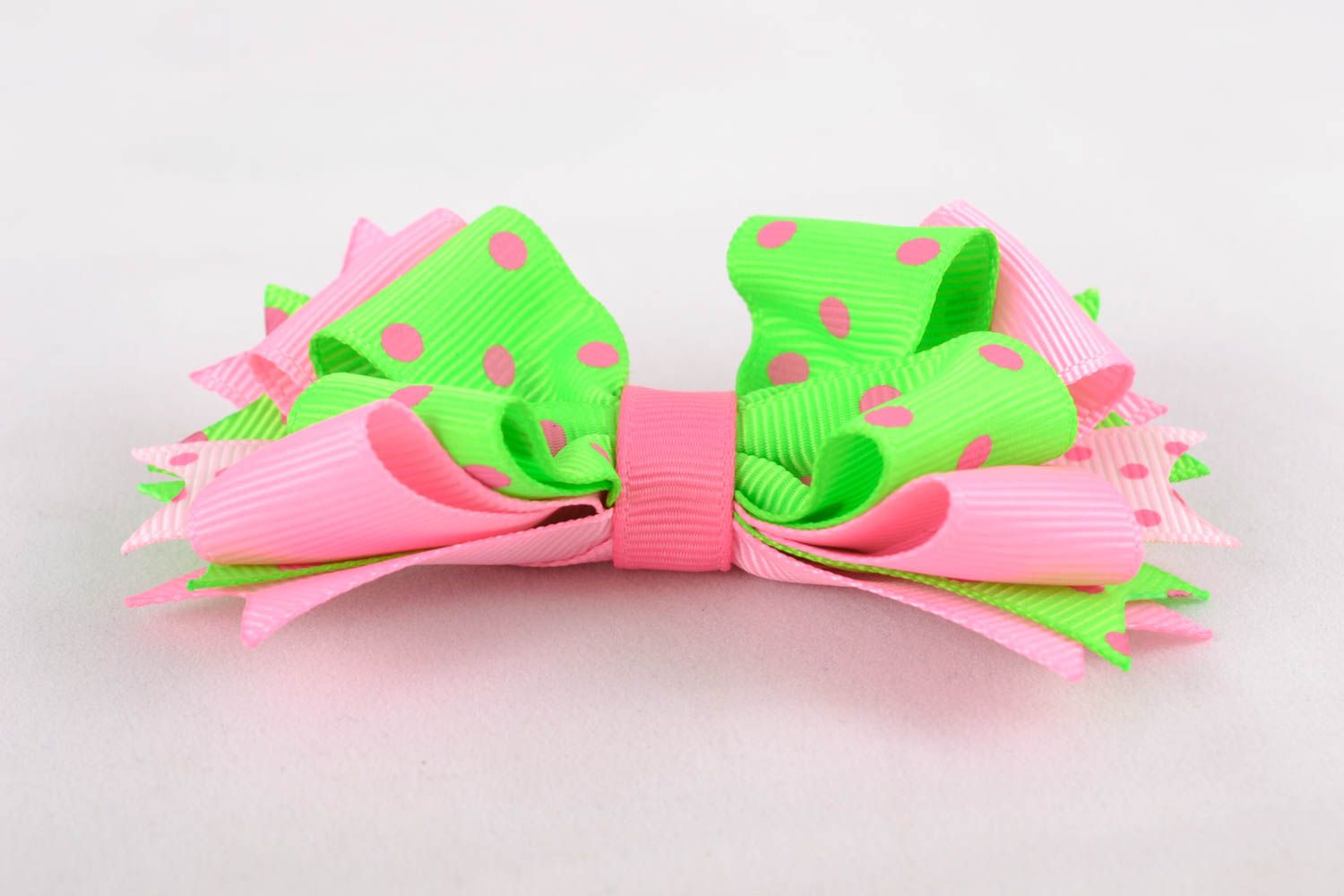 Bright bow made of rep ribbon for creation of accessories photo 3