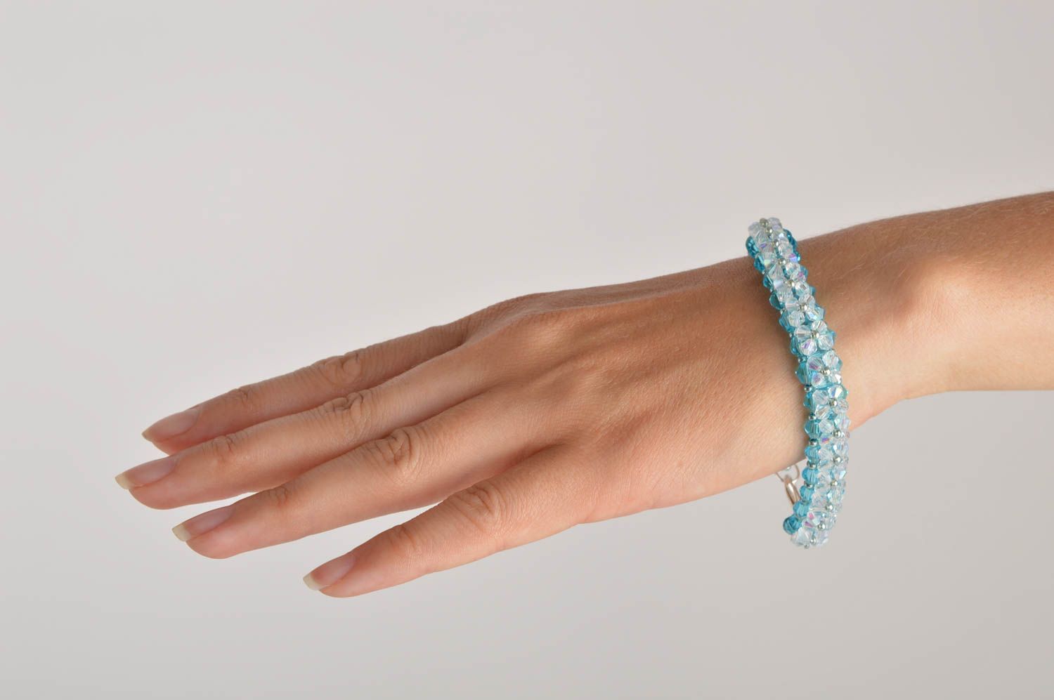 Damen Armband handgefertigt Schmuck aus Glasperlen Frauen Accessoire blau foto 2