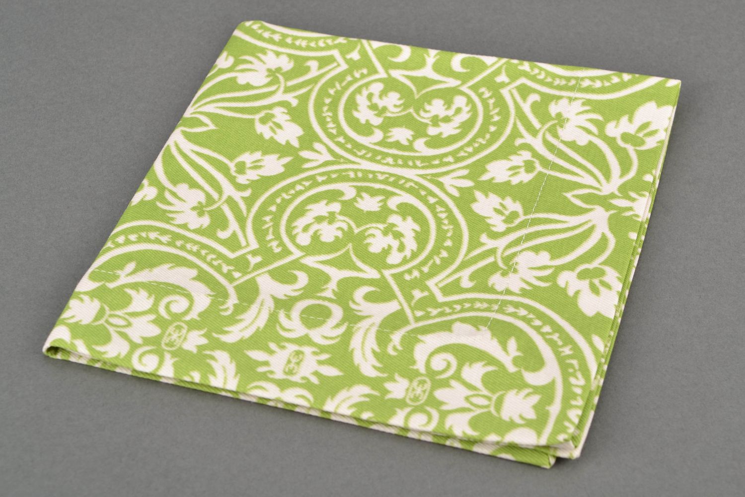 Square fabric napkin of green color photo 3