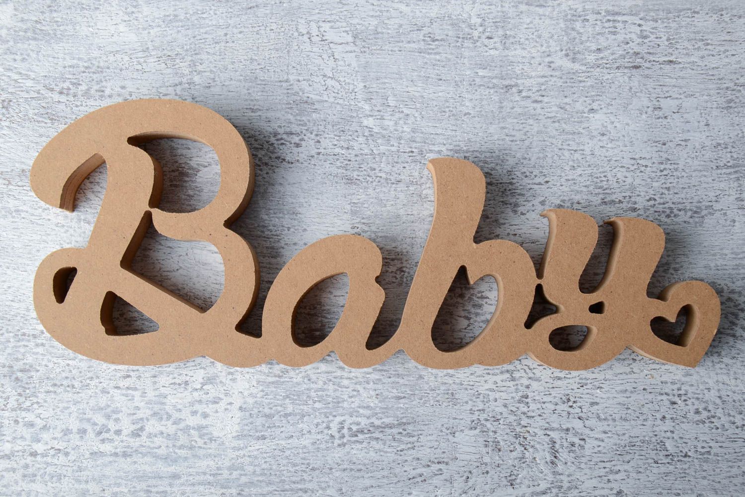 Holz Schriftzug Baby aus mitteldichter Faserplatte foto 1