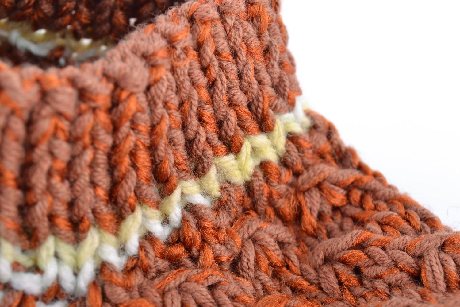 Pantoufles en mi-laine faites main de style ethnique marron originales photo 4