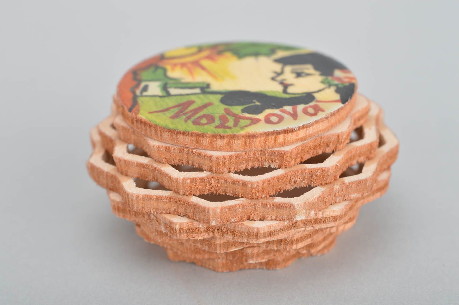 Beautiful handmade round plywood box for rings with drawing and varnish covering photo 3