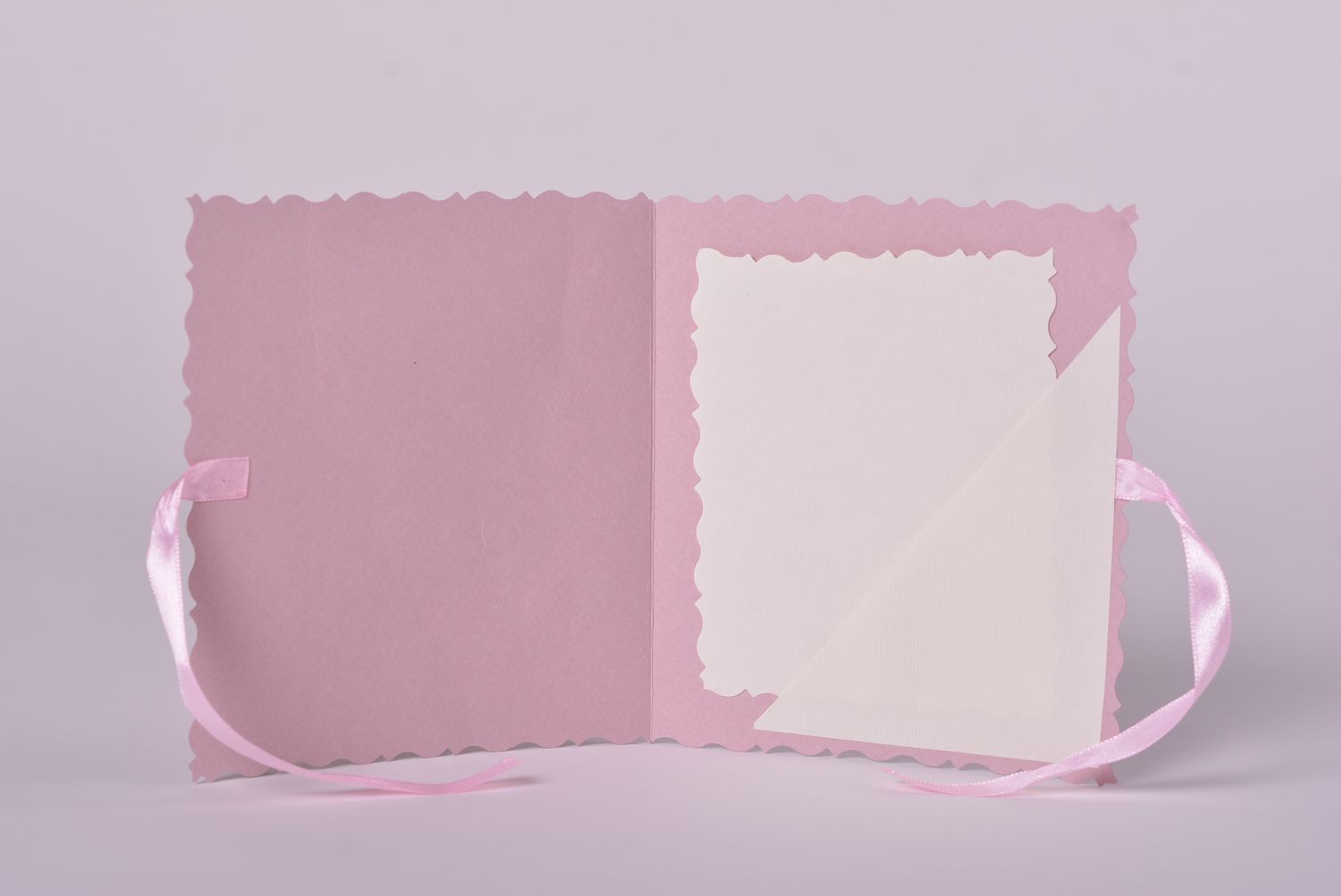 Carte de voeux fait main en carton de design rose avec papillon Cadeau original photo 5