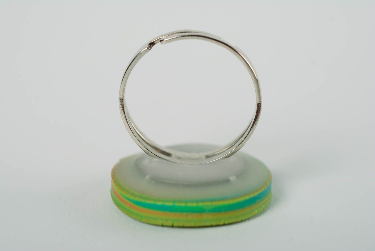 Круглый перстень из полимерной глины ручной работы с регулируемым размером зеленый фото 5