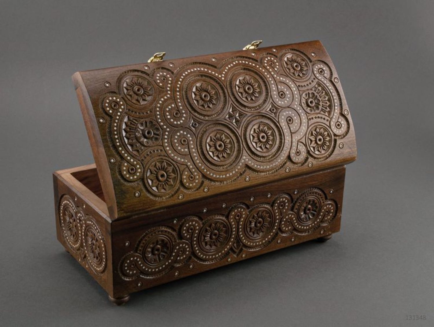 Wooden jewelry box with inlay photo 2