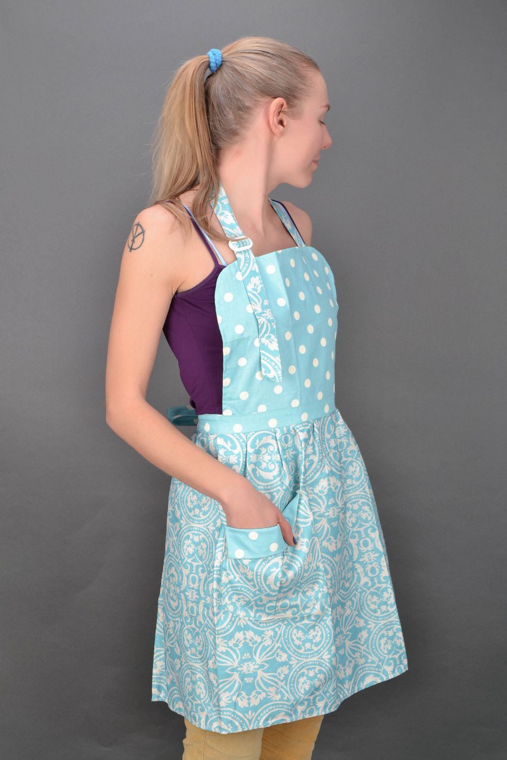 Polka dot cotton kitchen apron photo 1