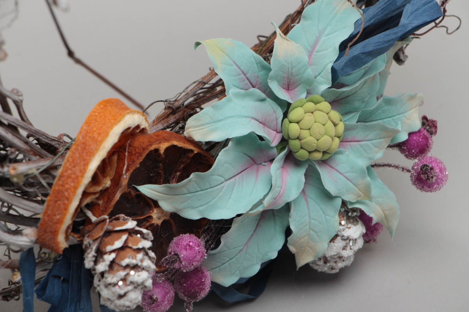 Schöner handgemachter Deko Türkranz mit Blumen aus Plastik für Haus Dekoration  foto 3