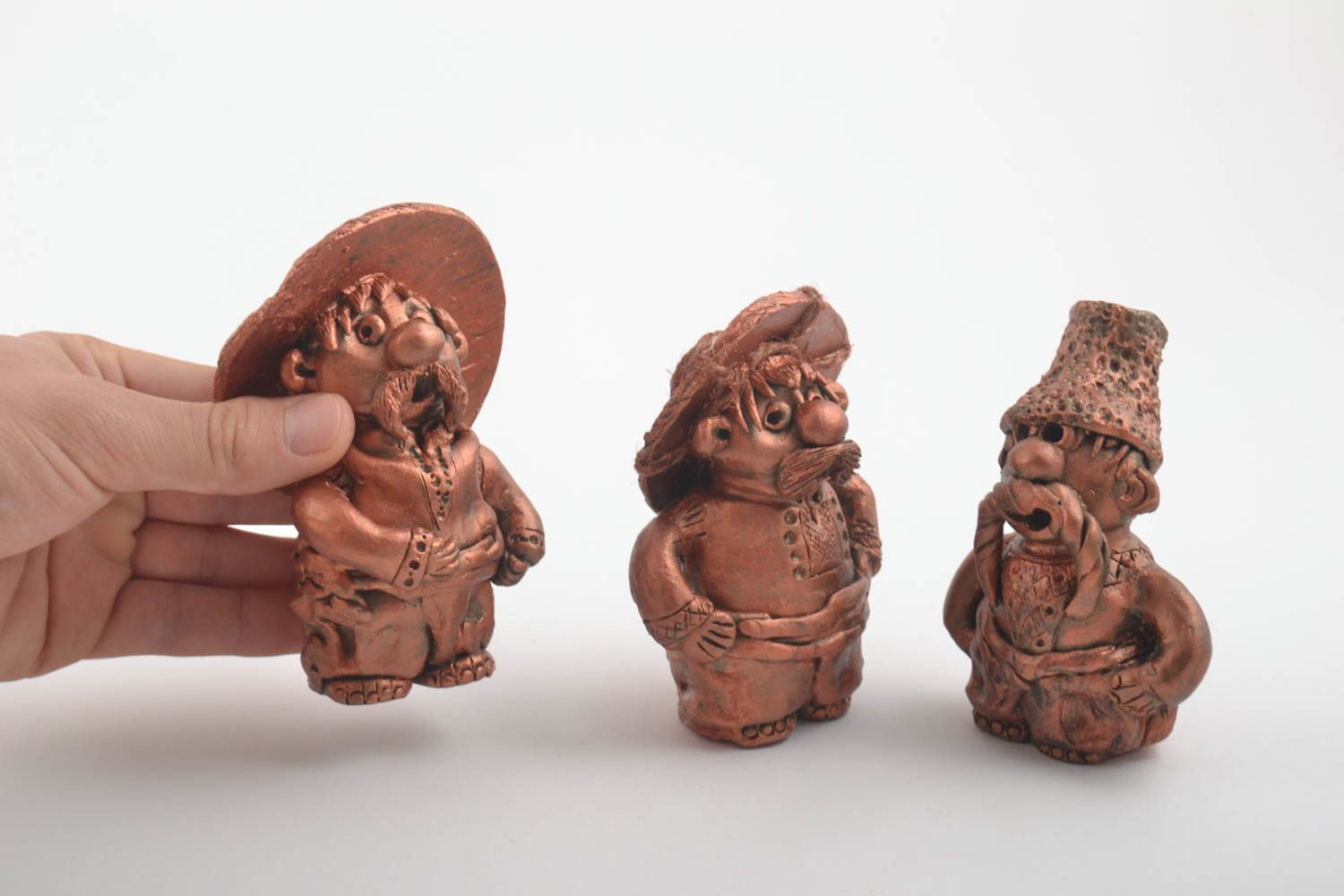 Statuine fatte a mano in ceramica set di tre figurine divertenti piccoli foto 5