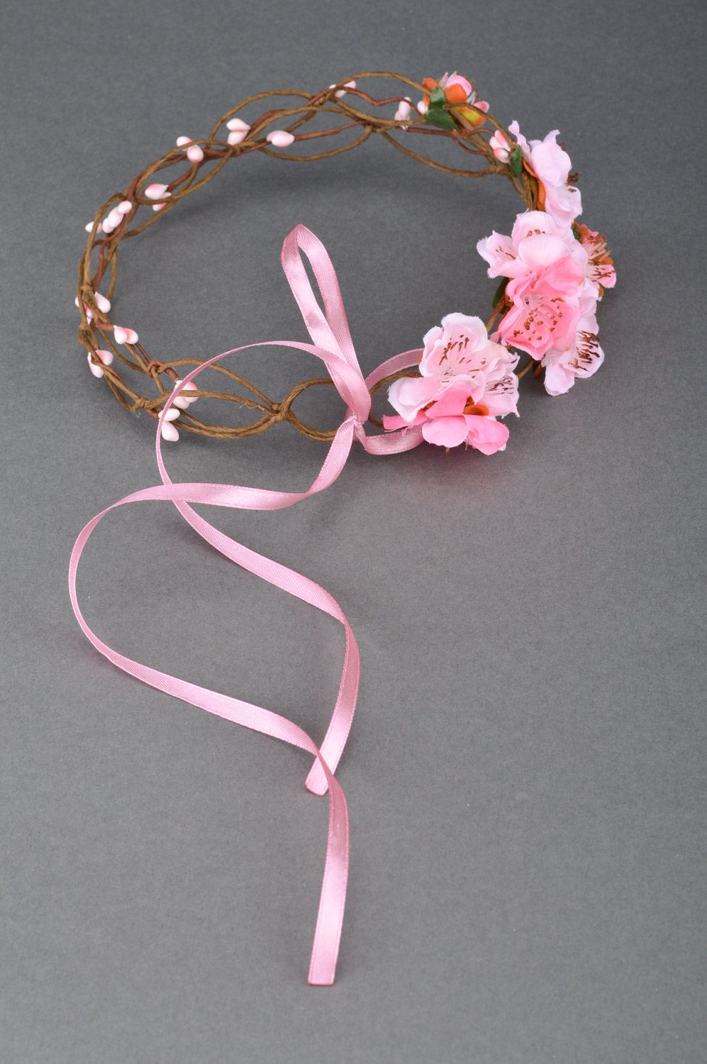 Serre-tête avec fleurs artificielles roses et ruban accessoire original fait main photo 5