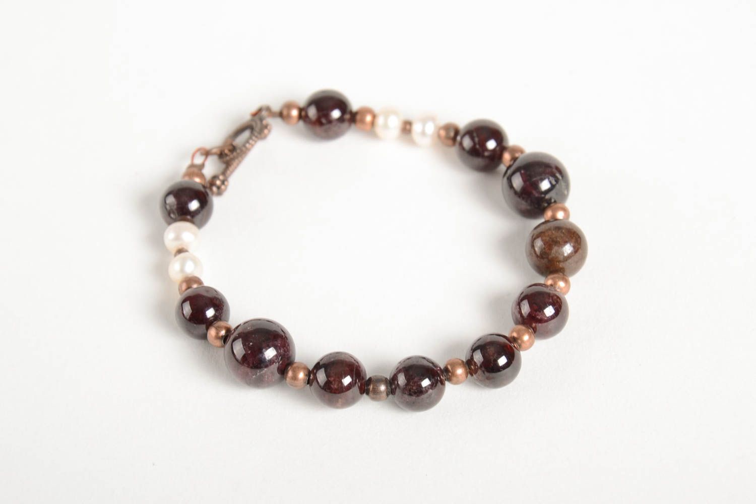 Bracelet pierres naturelles Bijou fait main en grenat et perles Accessoire femme photo 5