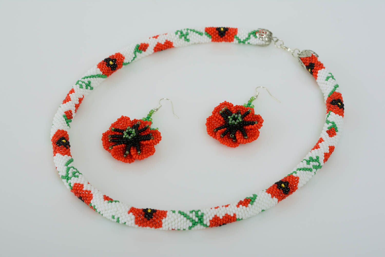 White and red handmade jewelry set 2 pieces beaded cord necklace and earrings photo 1