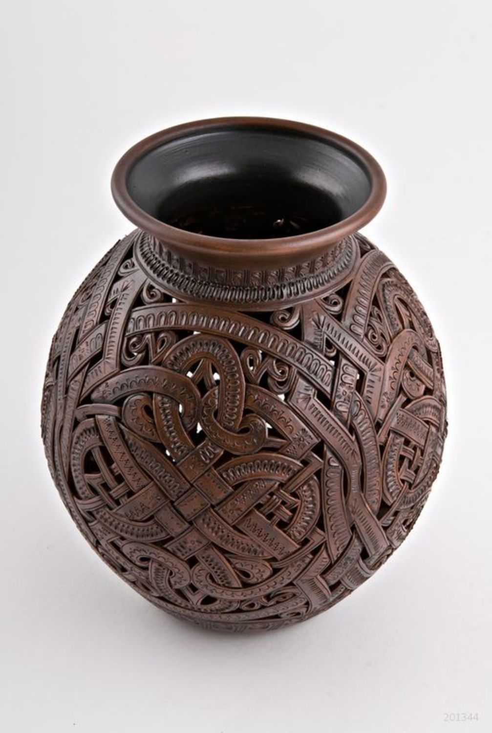Large decorative brown ceramic 12 inches lace vase décor 4,5 lb photo 4
