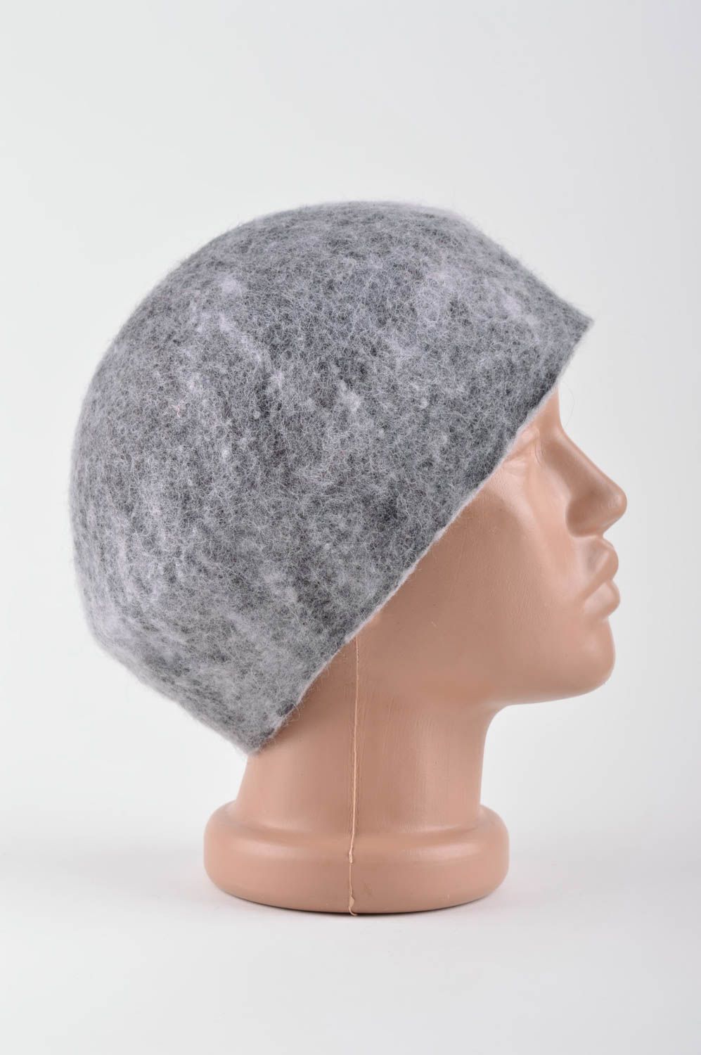 Handmade beautiful winter cap unusual stylish accessory woolen female beret photo 4
