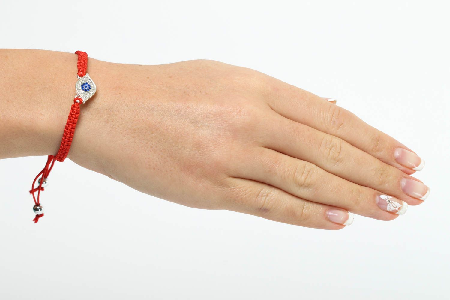 Bracelet rouge Bijou fait main en fils avec oeil bleu Cadeau pour femme photo 6
