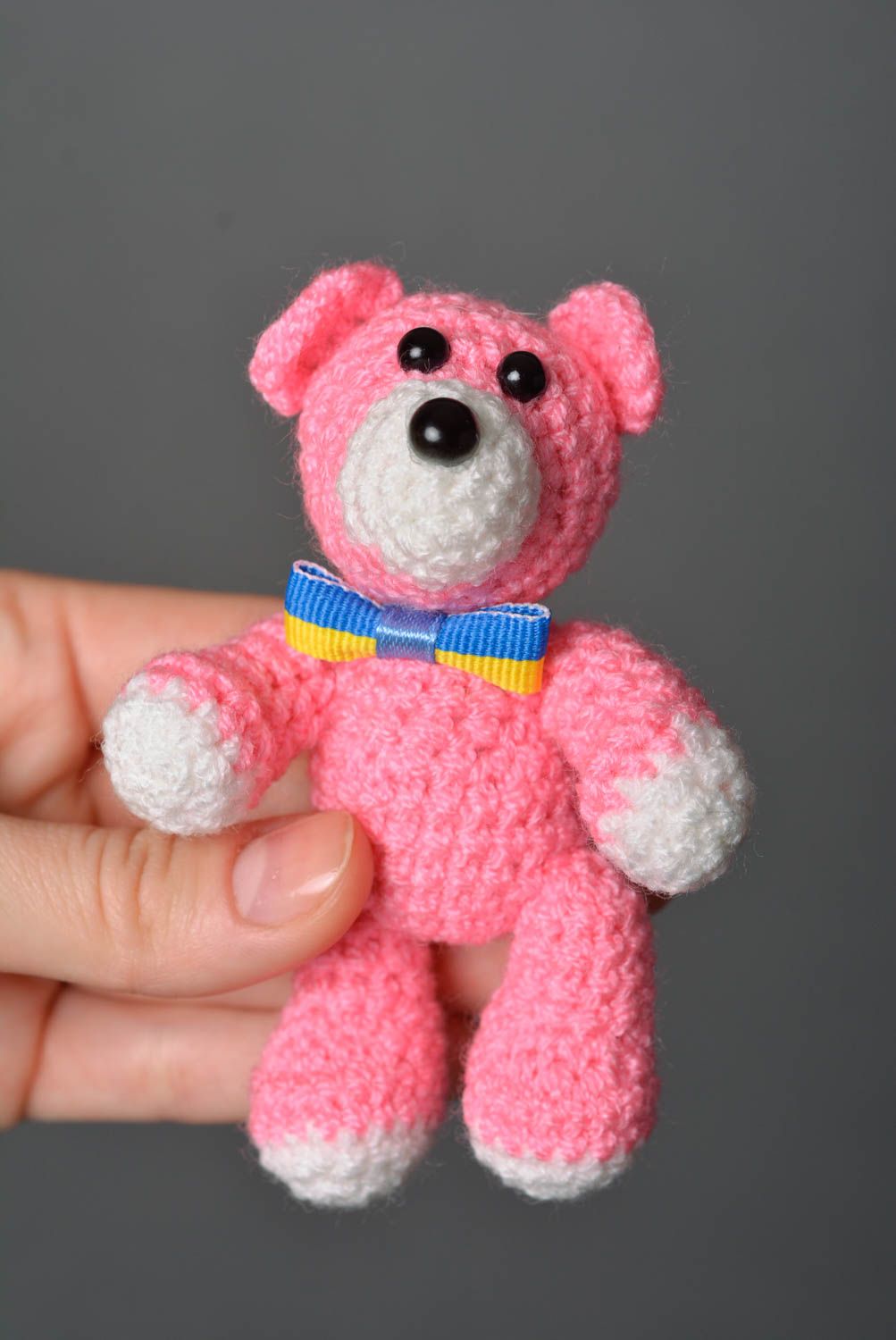 Jouet ours rose Peluche faite main tricotée au crochet petite Cadeau enfant photo 4