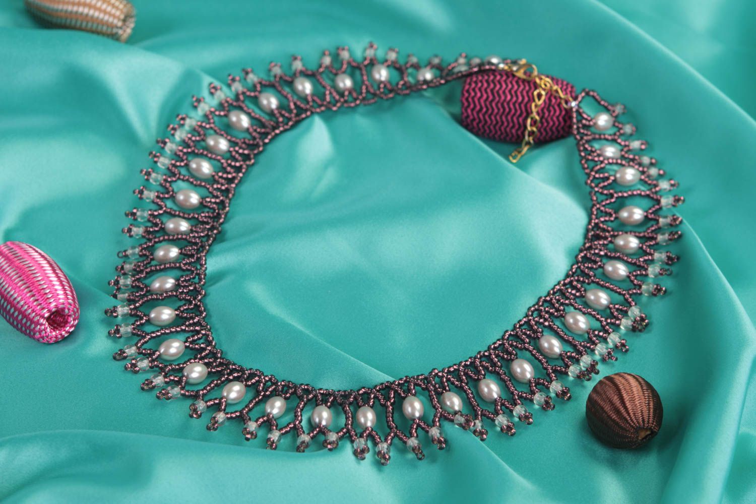 Ожерелье из бисера и керамических бусин ручной работы авторское ажурное фото 1