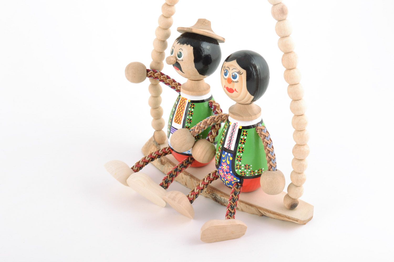 Hübsches umweltfreundliches Spielzeug Puppe aus Holz für Kinder und Interieur foto 3