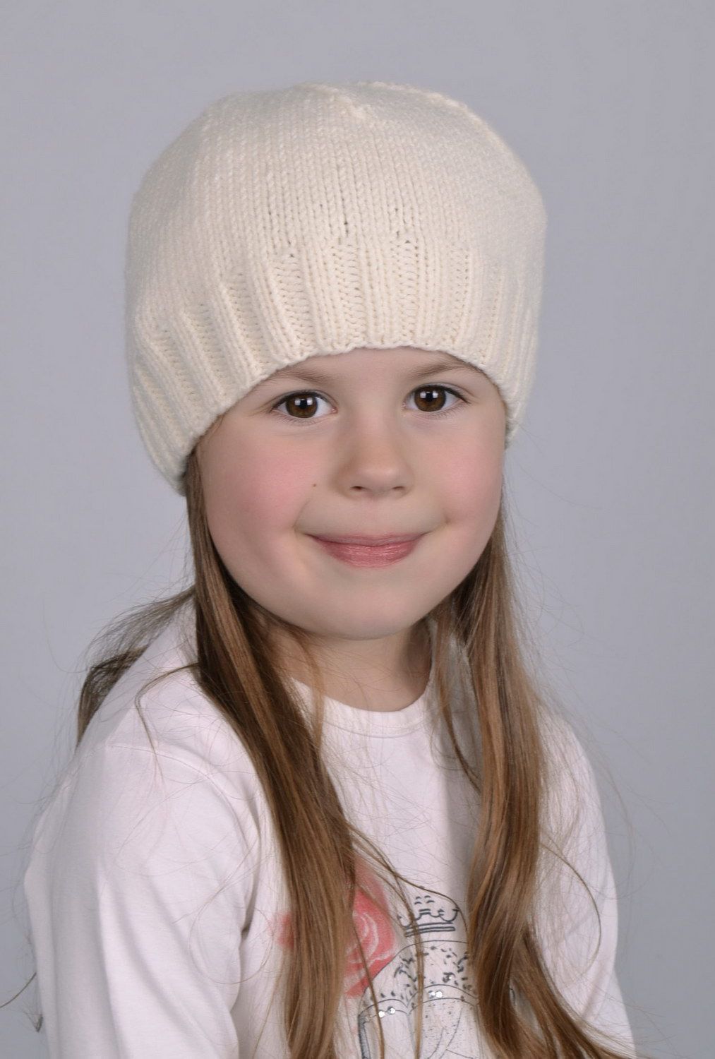 Children's knitted hat Angel photo 1