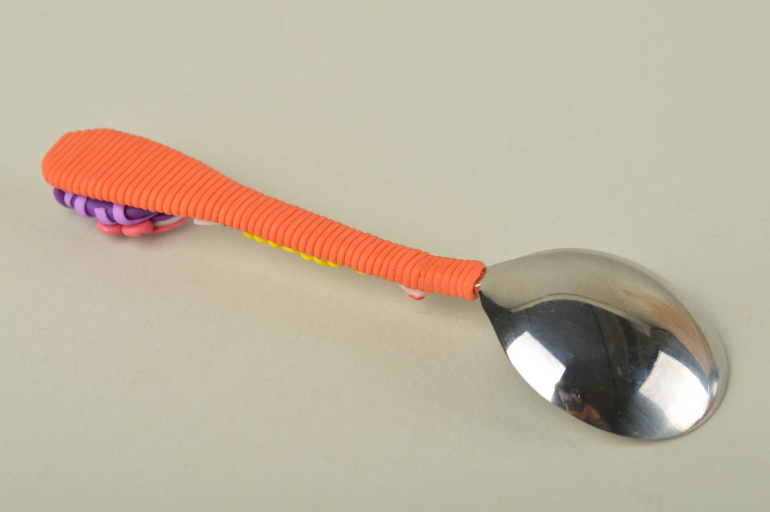 Столовый прибор ручной работы красивая посуда чайная ложка с ручкой из пластики фото 5