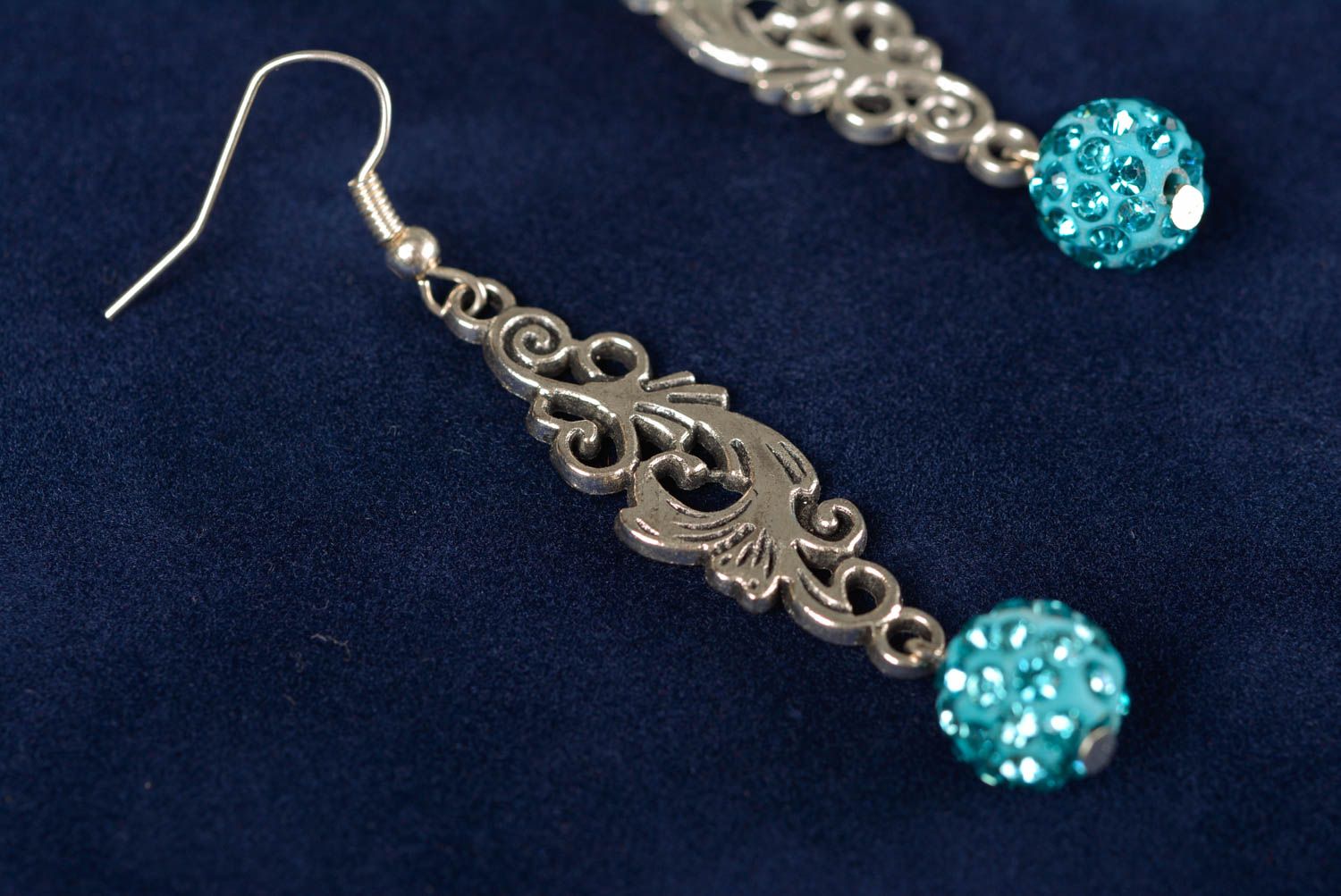 Handmade designer lacy metal dangle earrings with blue beads with rhinestones photo 3