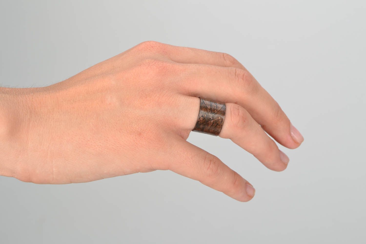 Handgemachter Ring aus Kupfer Blätter foto 2