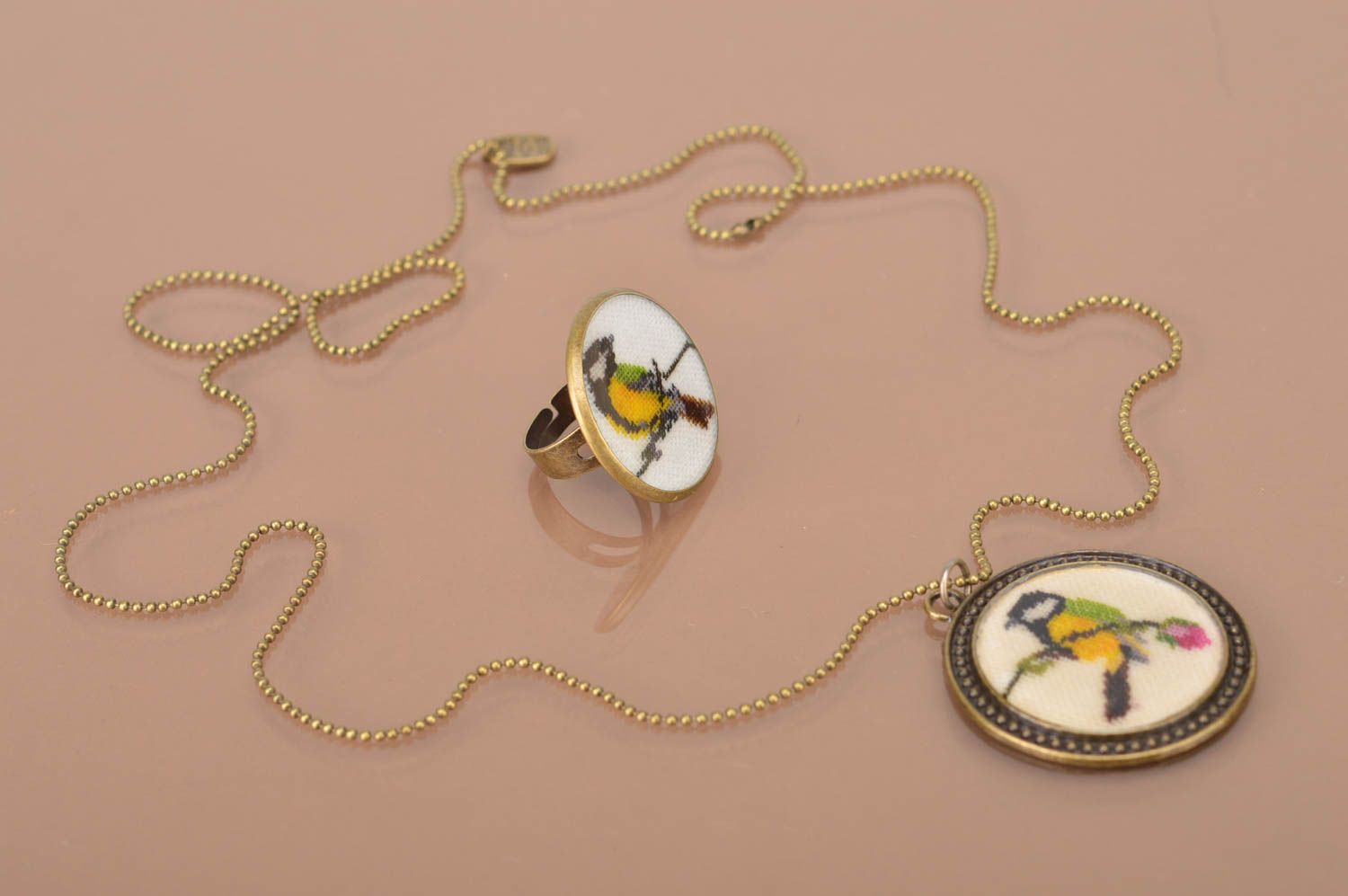 Handmade Damen Schmuck Set Halskette mit Anhänger und feiner Ring Meise foto 5