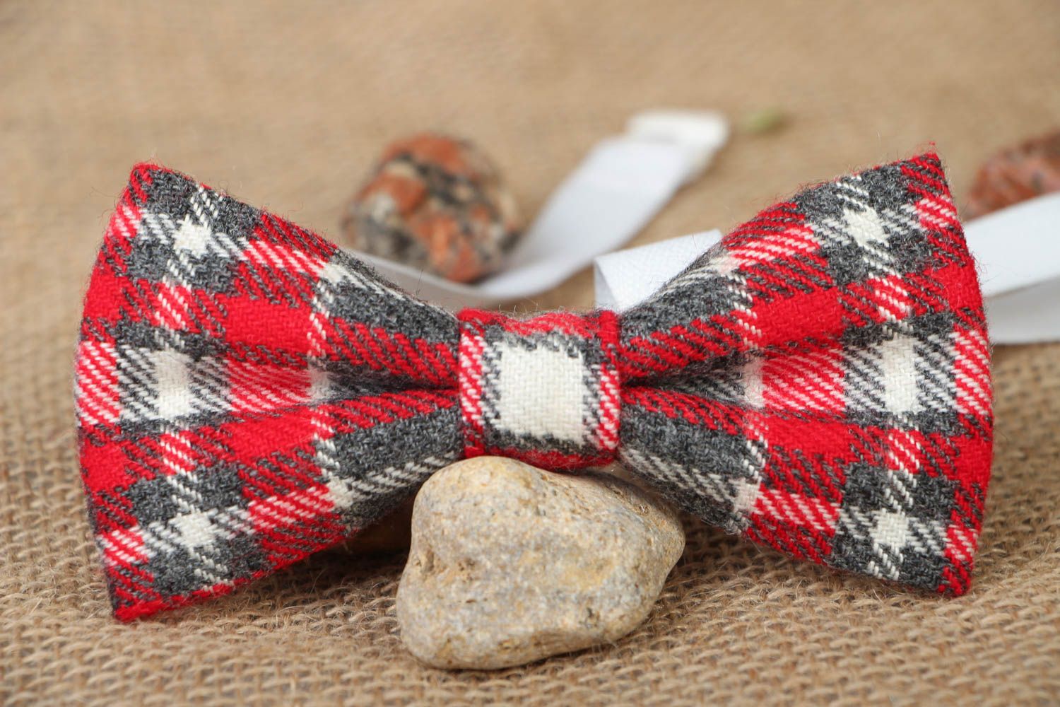 Checkered wool bow tie photo 5