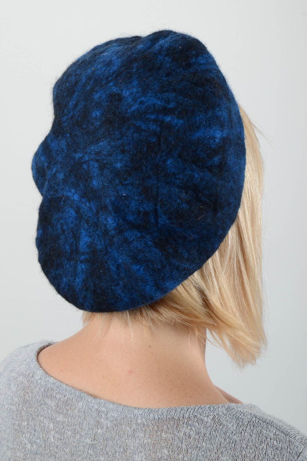 Béret en laine feutrée Chapeau fait main bleu marine Cadeau pour femme photo 2
