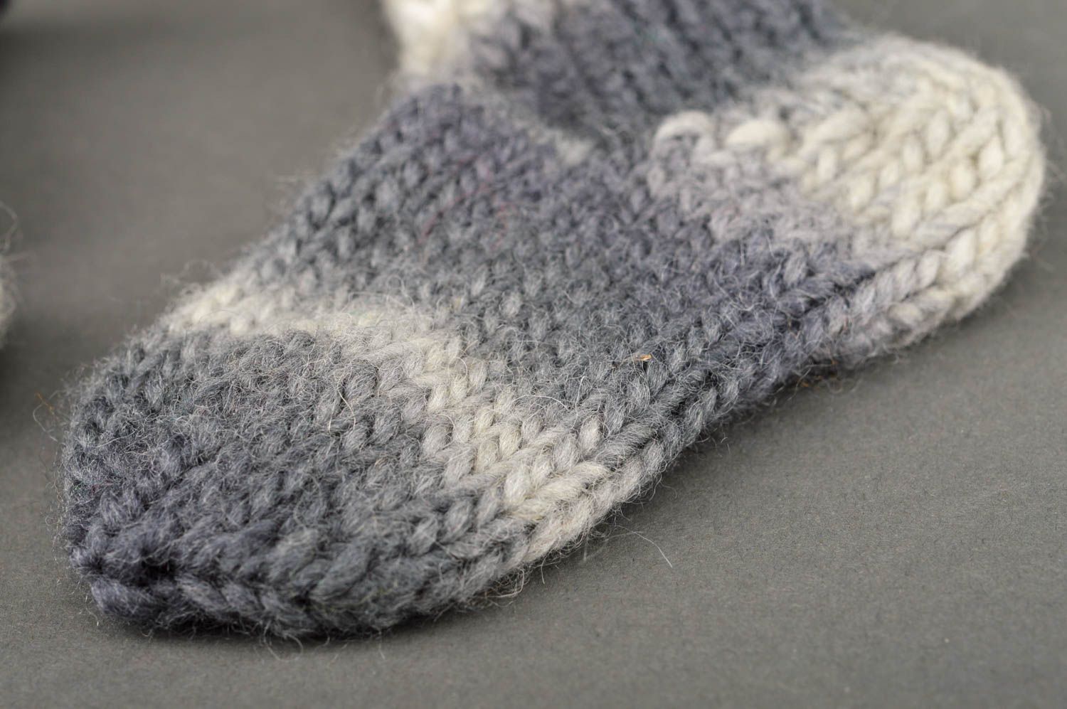Warme Kindersocken handmade warme Wintersocken gemptlich Wolle Socken hell foto 4