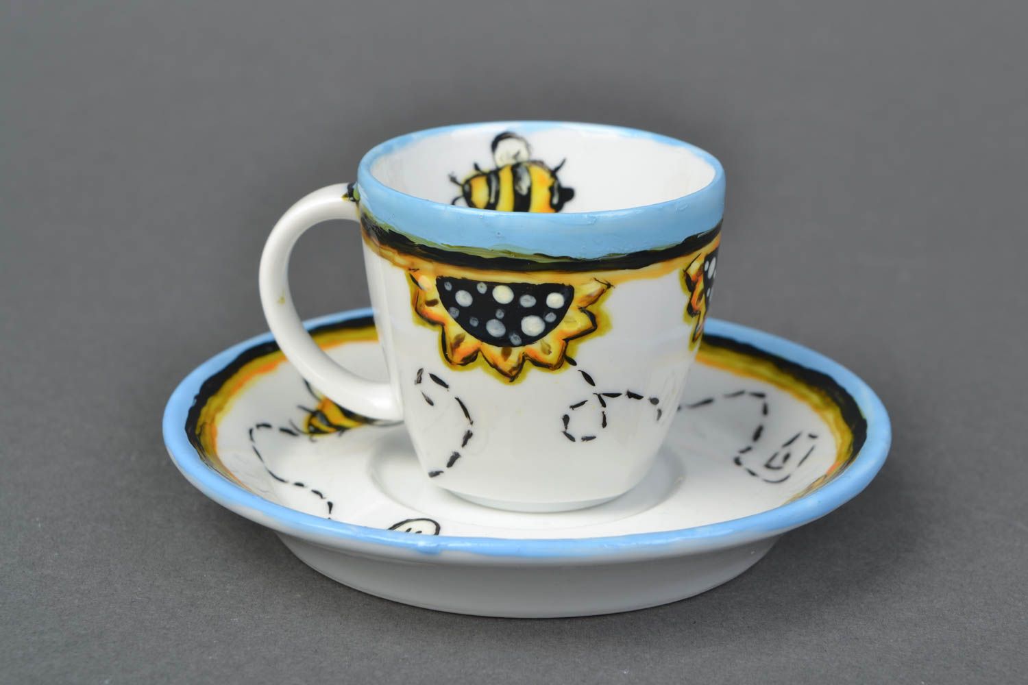 Elegant bee pattern white espresso coffee cup with saucer and handle photo 1