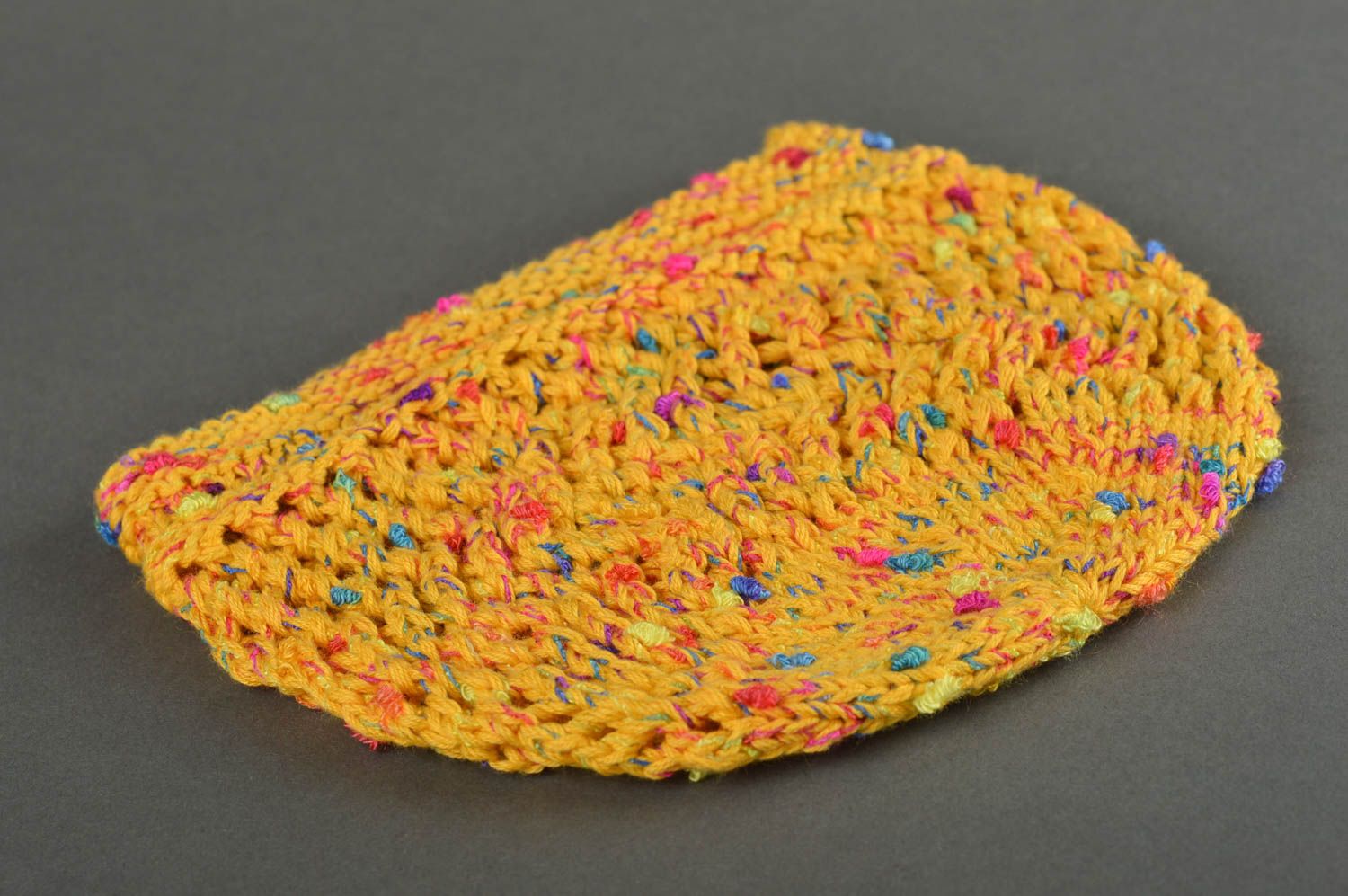 Bonnet tricot fait main Chapeau au crochet design léger jaune Vêtement enfant photo 4