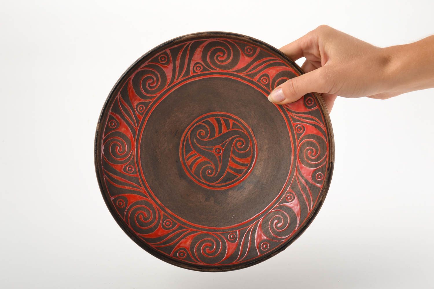 Plato de barro rojo hecho a mano decoración de casa utensilio de cocina foto 4