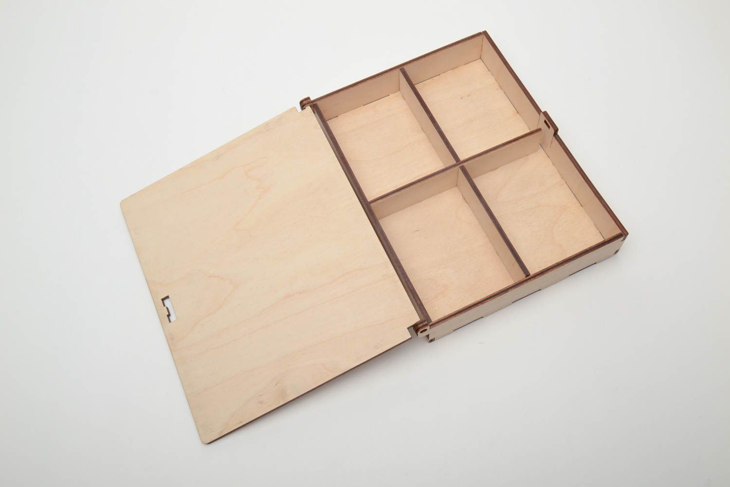 Caja de madera contrachapada para huevos pascuales foto 3