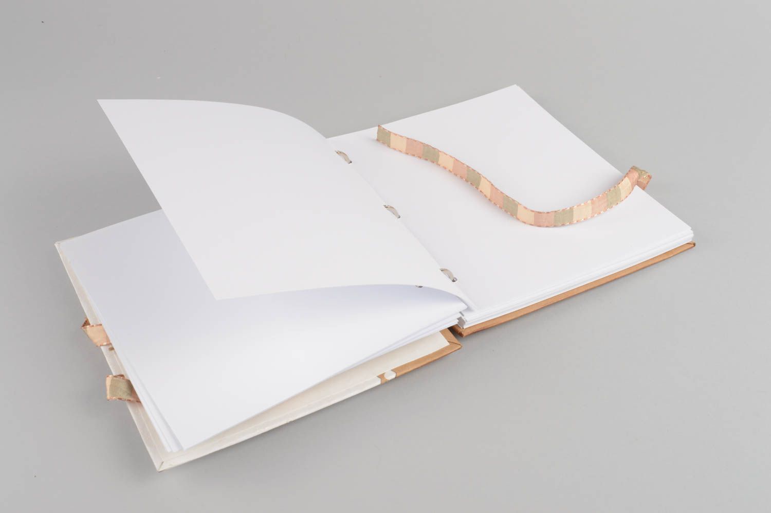 Livre d'or fait main en scrapbooking de carton de design blanc brun Romantisme photo 4