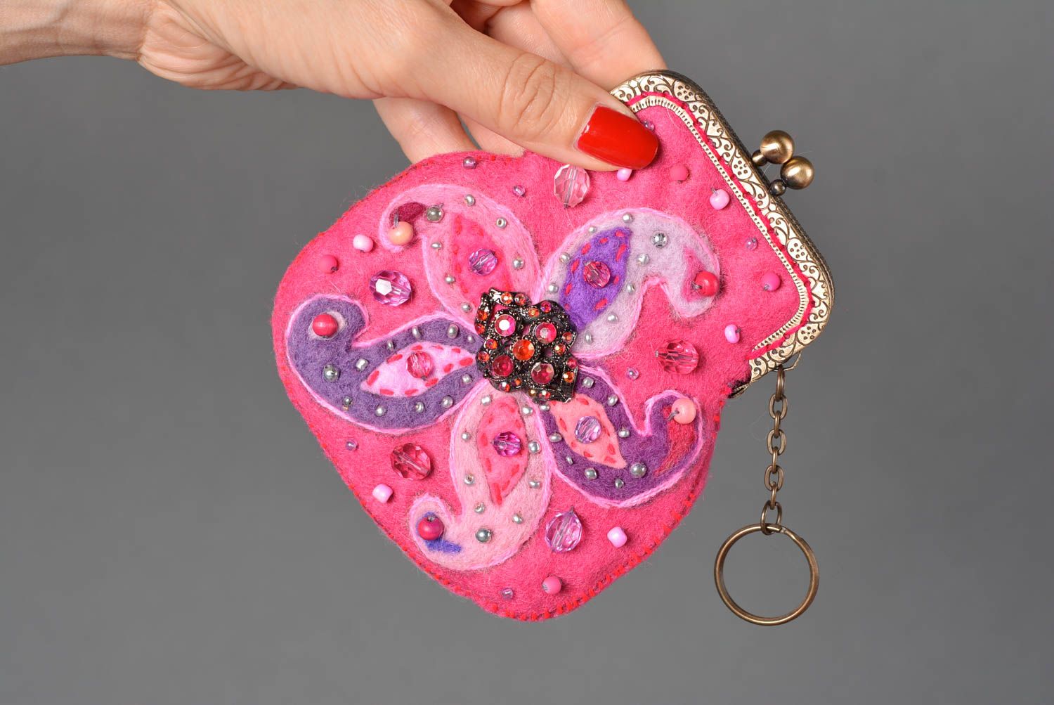 Сумка ручной работы женский кошелек розовый на цепочке сумка из шерсти фото 2