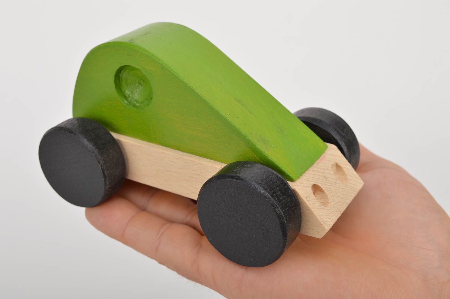 Handmade Spielzeug Holz Geschenk für Kinder Spielzeug aus Holz in Grün ab 3 Auto foto 5
