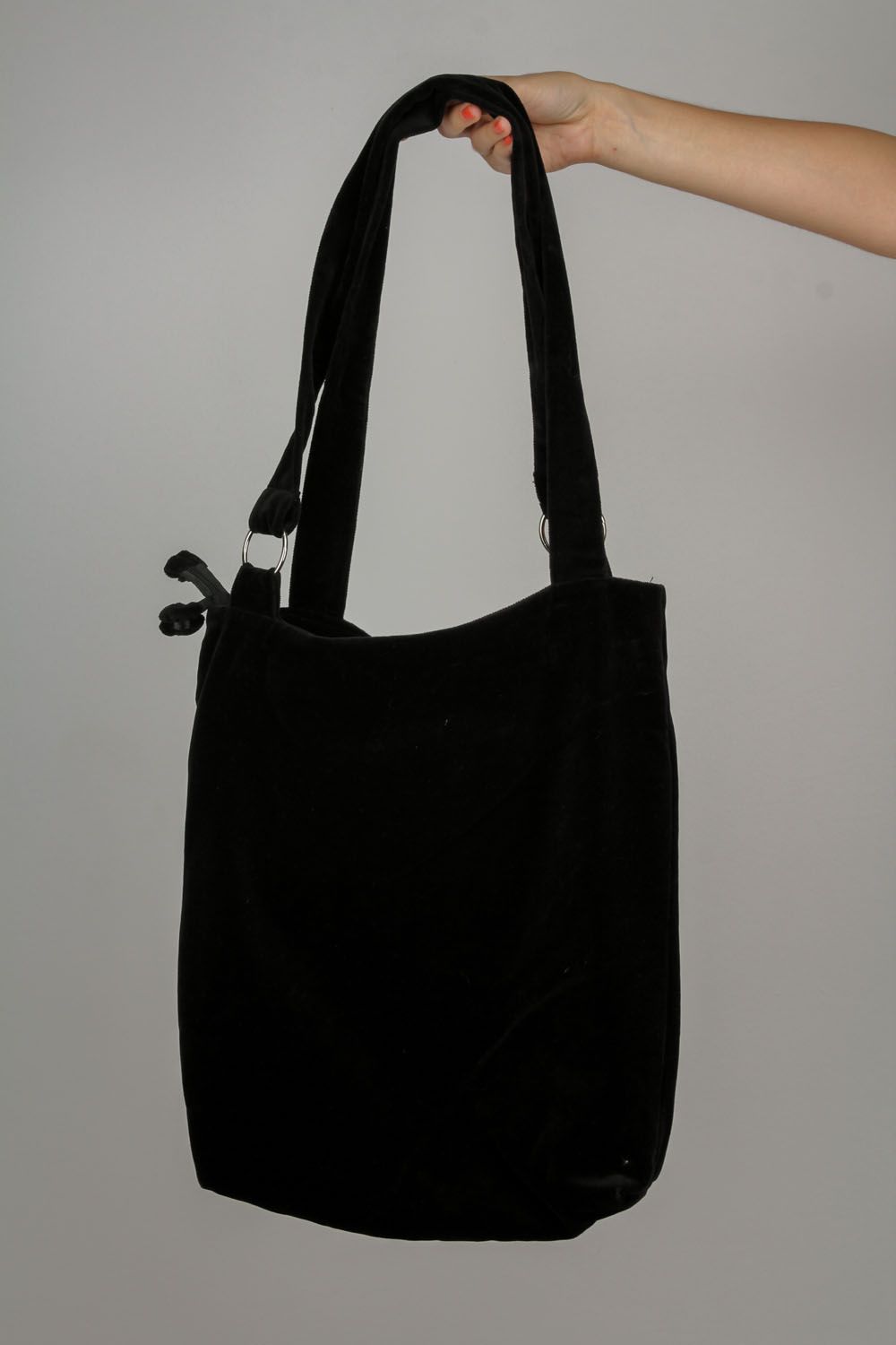 Модная сумка из бархатной ткани  фото 3