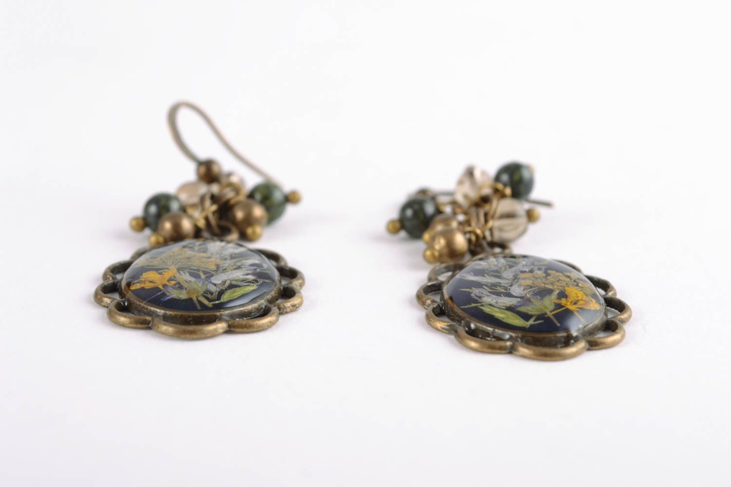 Long floral earrings with metal and epoxy resin photo 5