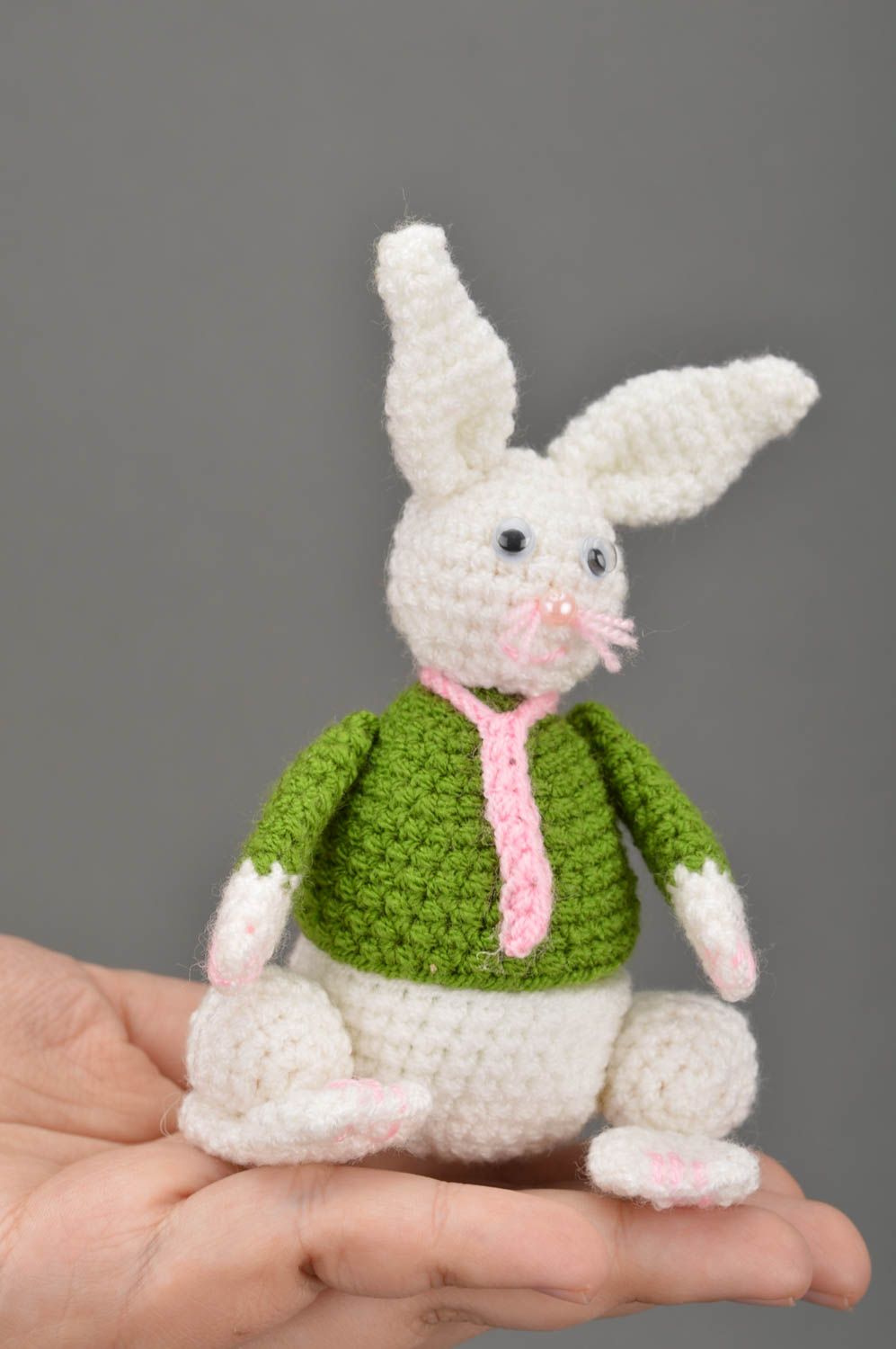 Joli jouet mou tricoté au crochet fait main en fils acryliques Lapin décoration photo 3