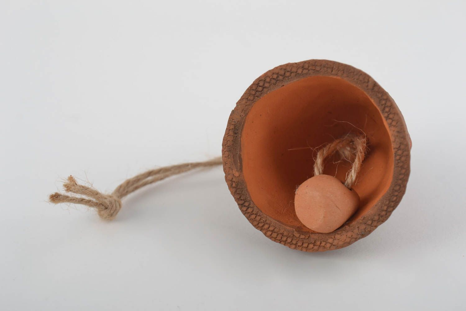 Глиняный колокольчик в виде песика расписной коричневый ручной работы фото 5