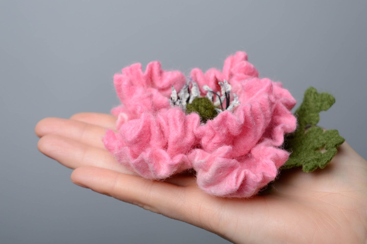 Wool felted brooch in the shape of large flower photo 4