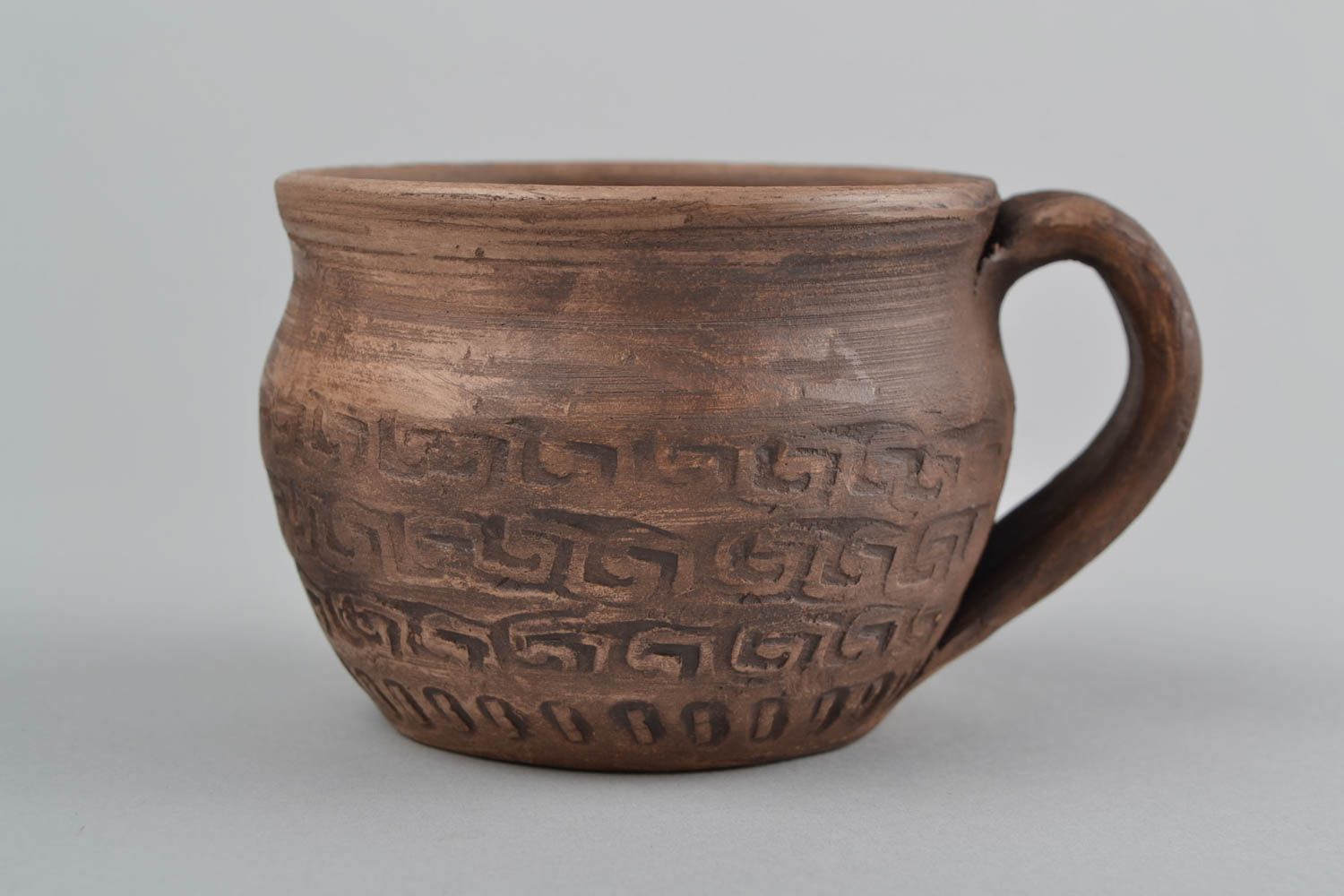 Large 16 oz clay cup with handle and Mayan pattern photo 4