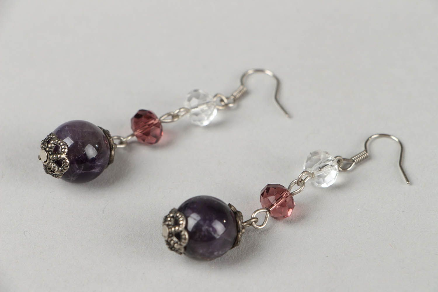 Long earrings with amethyst and glass photo 2